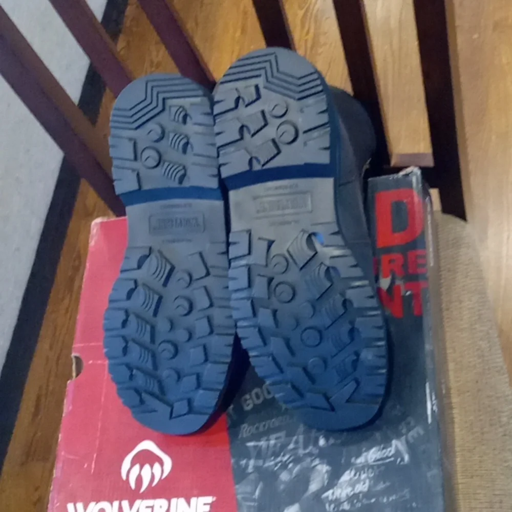 Wolverine men's construction boots-NEW
